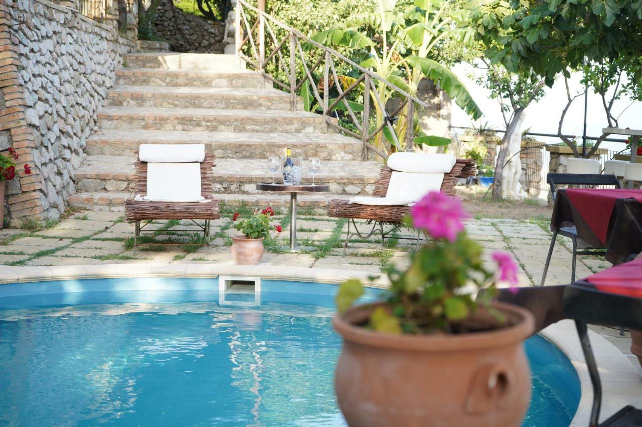 B & B Stillachiara Badolato Marina Kültér fotó